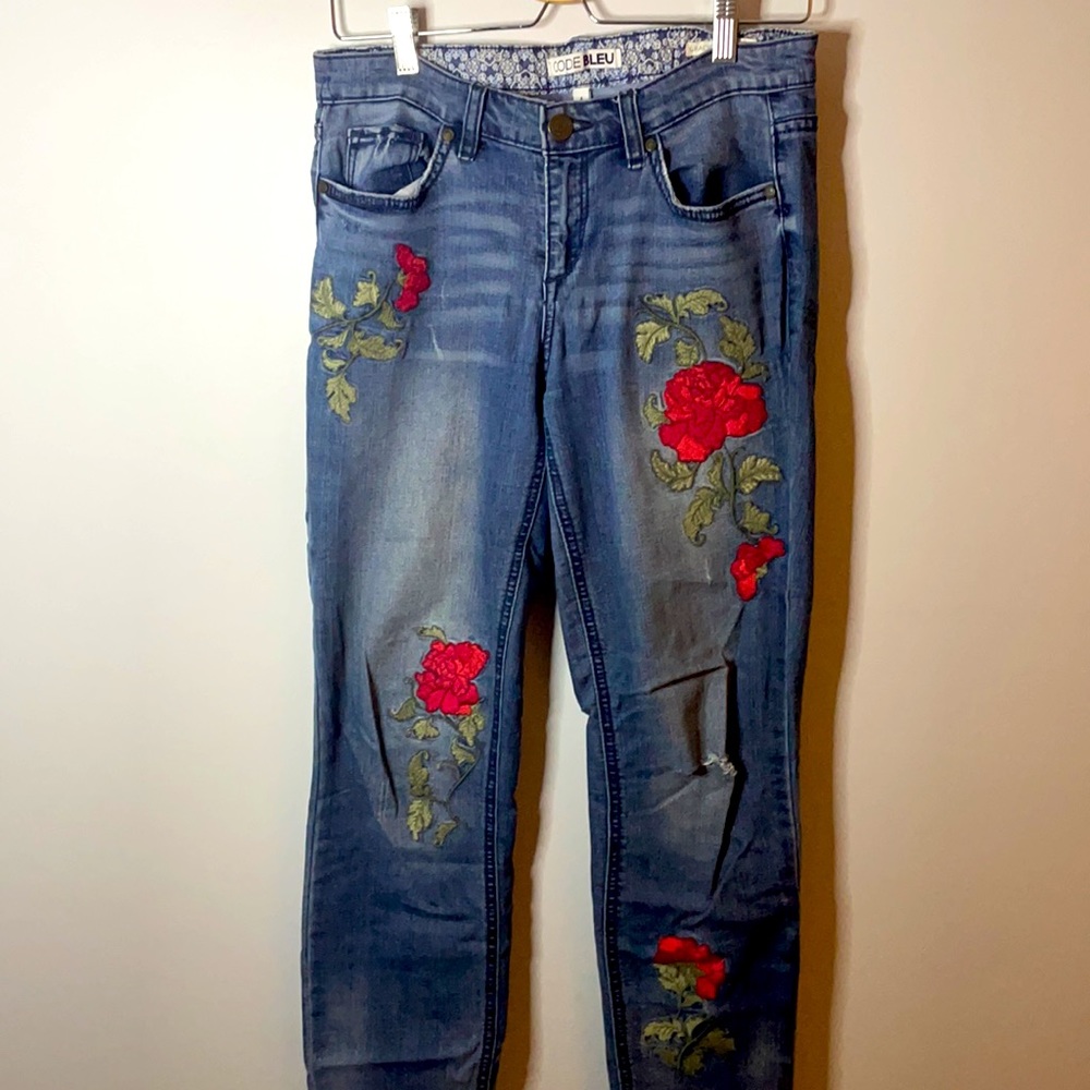 Code Bleu Embroidered Floral Jean - Picture 2 of 13